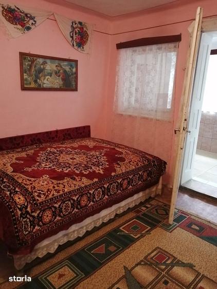 vand casa cu 3 camere, curte mare + gradina in Ro?ia de Seca? - 4