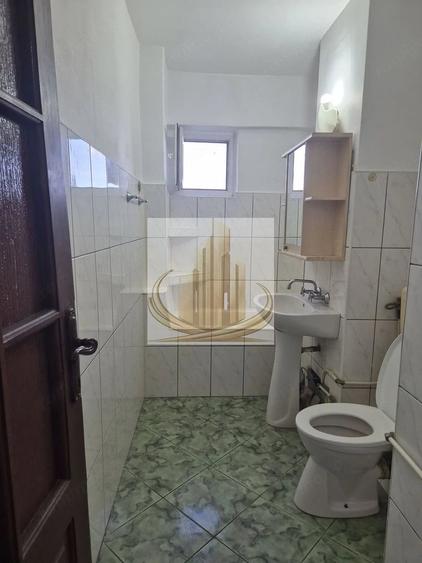 Garsonieră decomandată în Soarelui