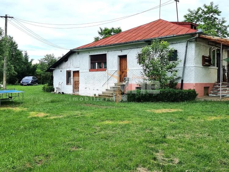 Casă individuală cu 3 camere cu Canalizare în Ogretin