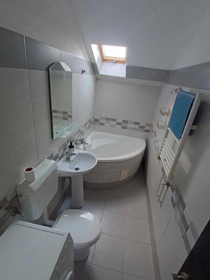 Garsonieră decomandată în Soarelui