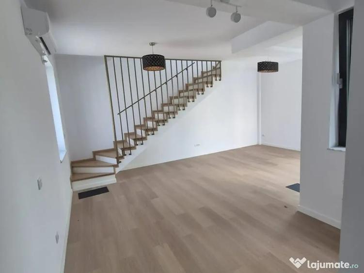 Casă cu 8 camere cu Teren 200 Mp în Parcul Carol
