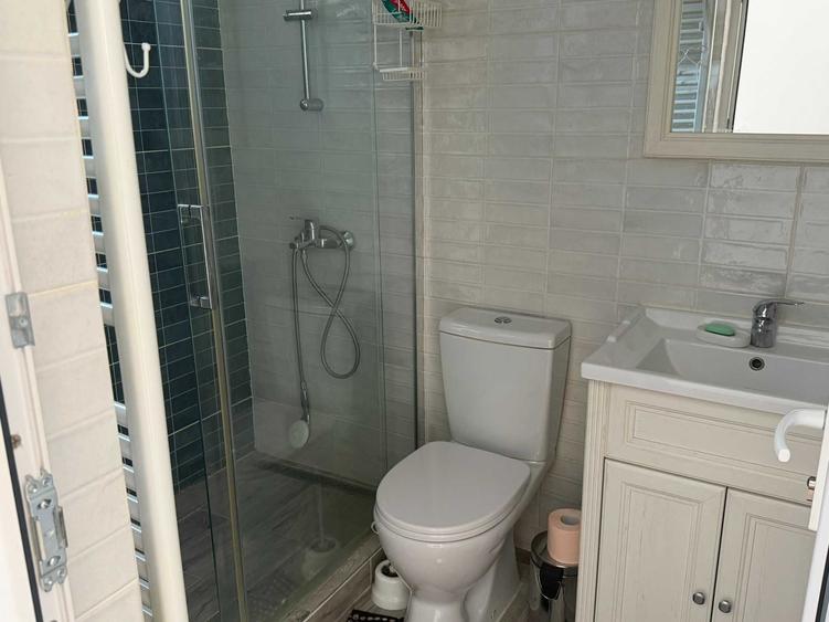 Casă cu 3 camere cu Teren 300 Mp în Cantacuzino