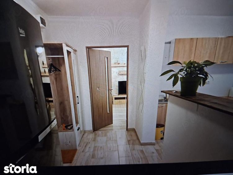 Apartament cu 2 camere decomandat în Tei