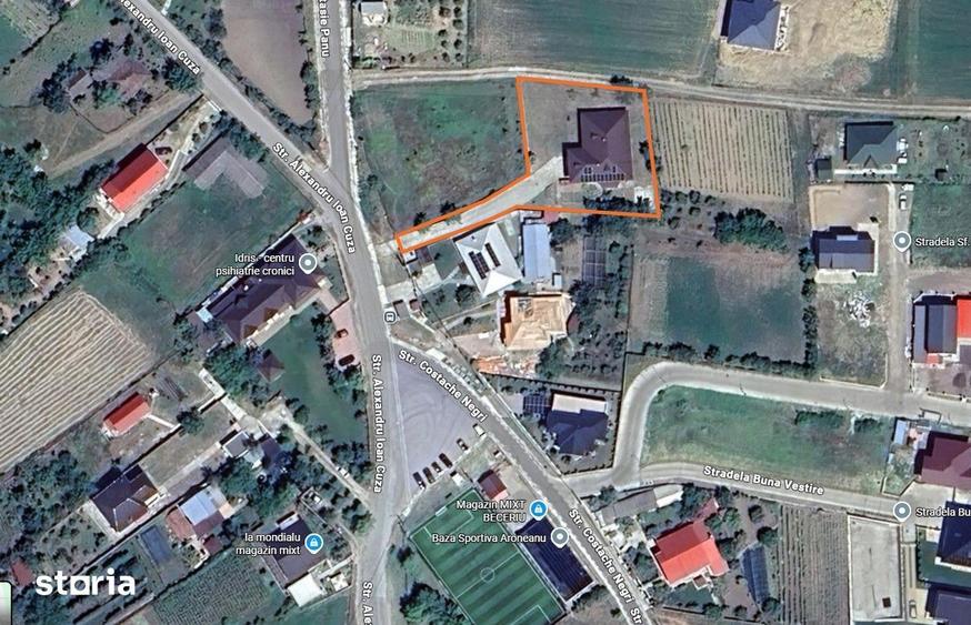 Casă cu 5 camere cu Teren 1400 Mp în Aroneanu
