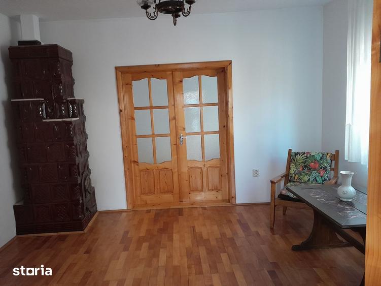 Casă cu 6 camere cu Teren 425 Mp în Micro 3