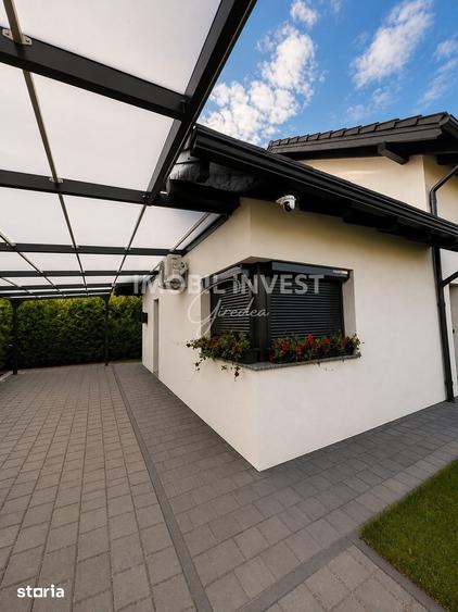 Casă cu 4 camere cu Teren 371 Mp în Cetate