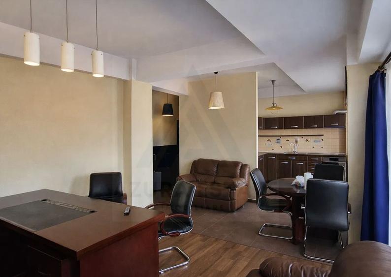 Apartament cu 3 camere decomandat, mobilat în Calea Dumbrăvii