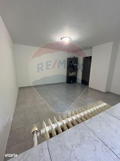 Spațiu comercial, de 30 mp, în Drumul Taberei