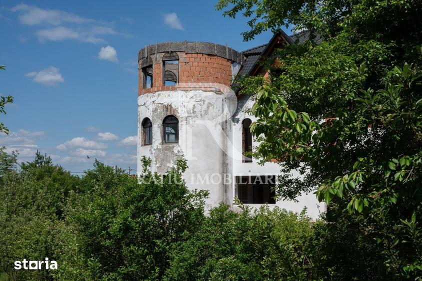Casă cu Teren 5794 Mp în Aușeu