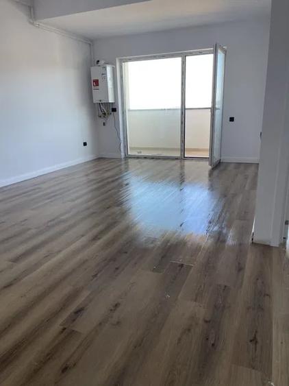 Apartament cu 2 camere semidecomandat în Florești
