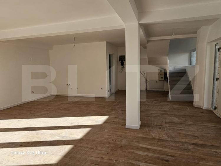 Duplex cu 4 camere cu Teren 275 Mp în Florești