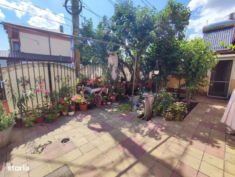 Casă cu 3 camere semidecomandat în Viile Noi