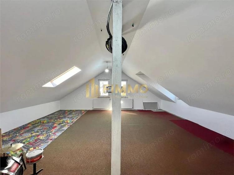 Apartament cu 3 camere decomandat, mobilat în Central