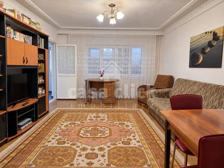 Apartament cu 2 camere decomandat în Mazepa 2