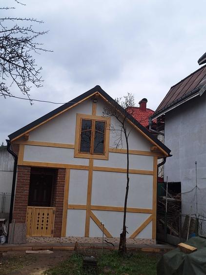 Casă cu 3 camere cu Teren 120 Mp în Central