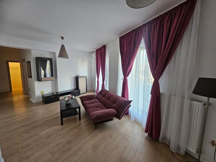 Apartament cu 2 camere decomandat, mobilat în Pipera