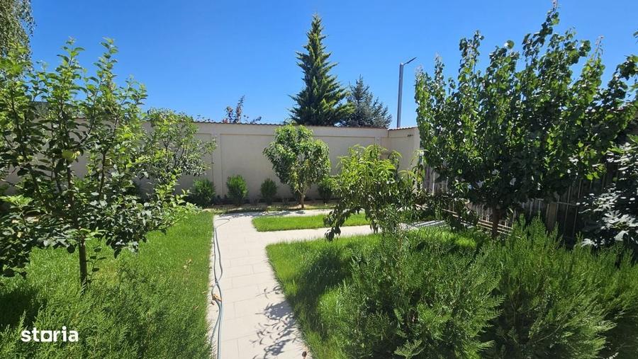 Casă cu 4 camere cu Teren 227 Mp în Central