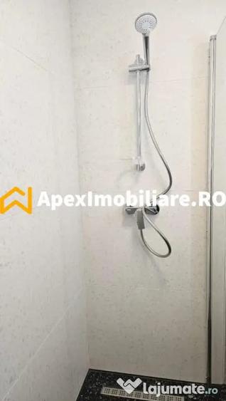 Apartament cu 3 camere semidecomandat în Floreasca