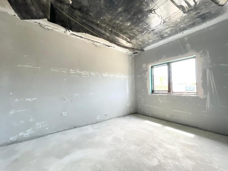 Duplex cu 3 camere cu Canalizare în Moșnița Nouă