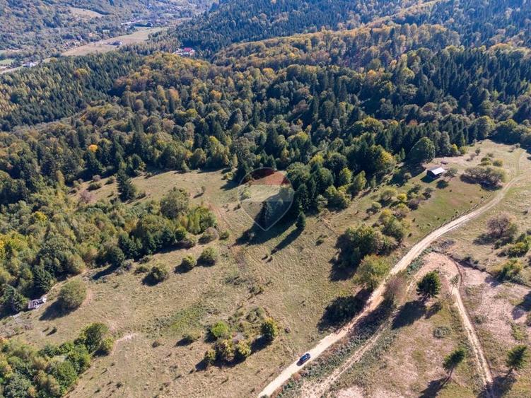Teren Construcții de 9300 mp, în Glăjărie