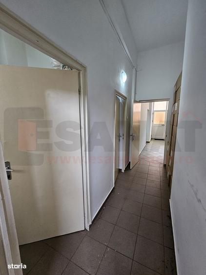 Apartament cu 4 camere în Central