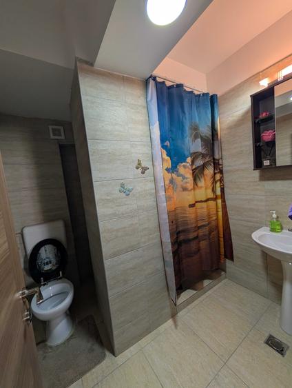 Apartament cu 3 camere decomandat în 9 Mai