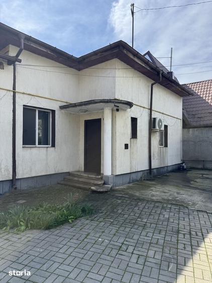 Casă cu 6 camere cu Teren 404 Mp în Buna Vestire