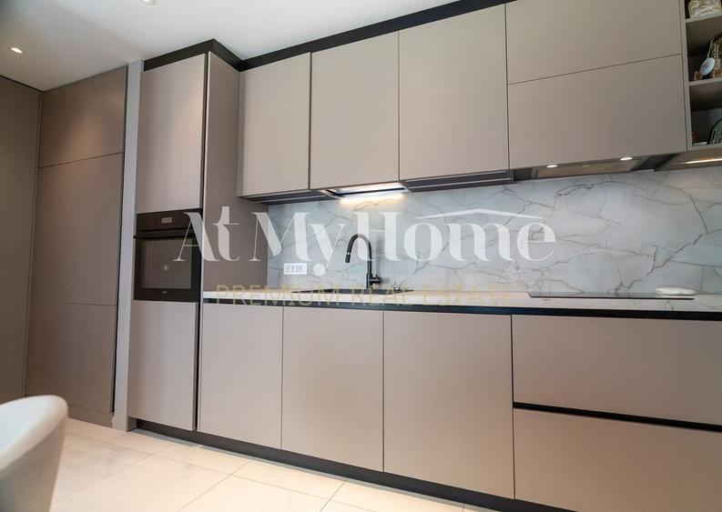 Apartament cu 3 camere decomandat, mobilat în Barbu Văcărescu
