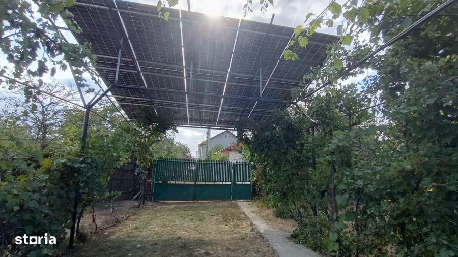 Casă cu 4 camere cu Teren 2331 Mp în Coșoveni