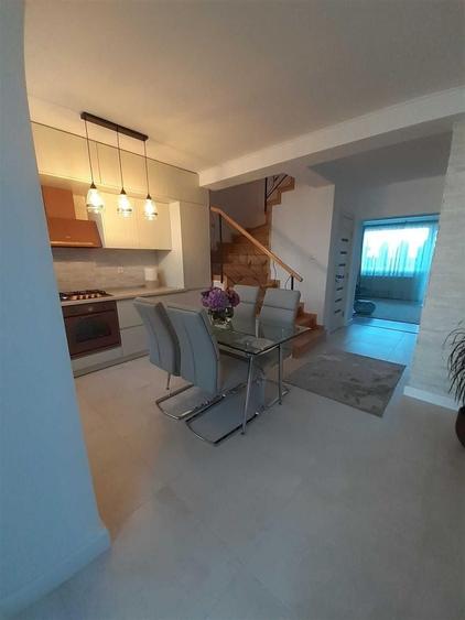 Casă individuală cu 3 camere cu Teren 142 Mp în Central