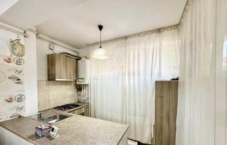 Apartament cu 2 camere semidecomandat, mobilat în Popești-Leordeni