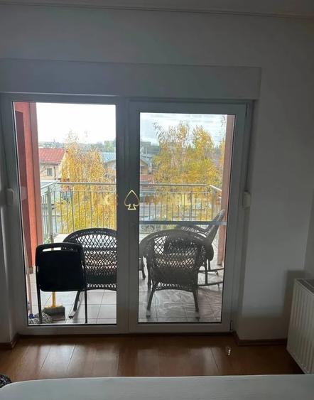 Apartament cu 3 camere semidecomandat, mobilat în Chitila