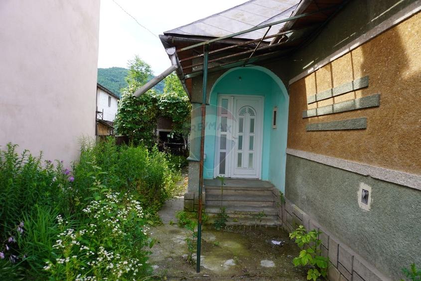 Teren Construcții intravilan de 2785 mp, în Central