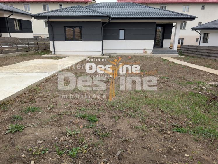 Casă individuală cu 3 camere cu Canalizare în Horpaz