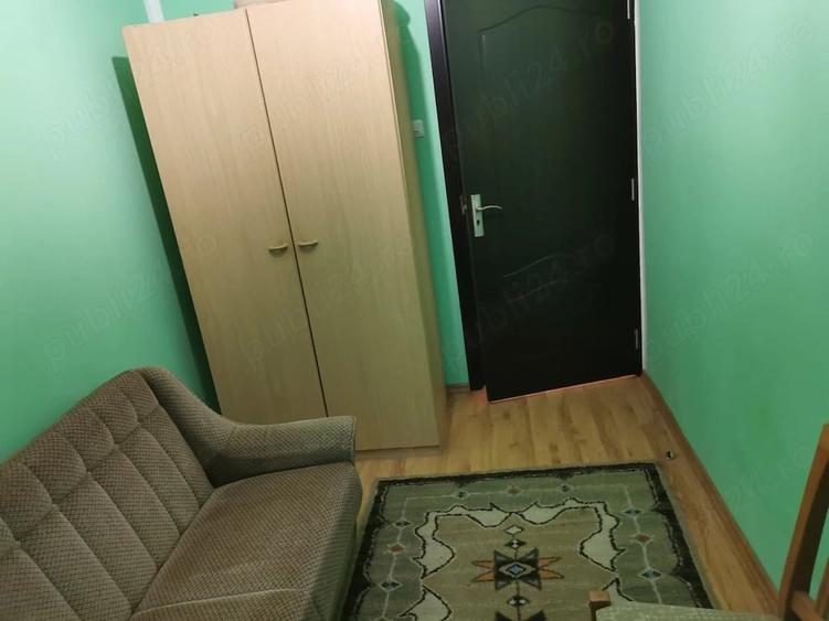 Apartament cu 3 camere decomandat în Vitrometan