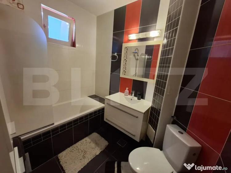 Apartament cu 3 camere semidecomandat în Micro 16