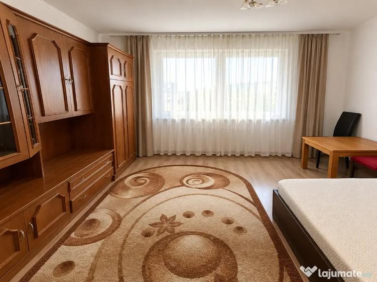 Garsonieră decomandată în Bartolomeu