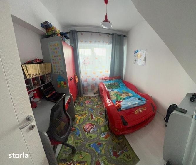 Apartament cu 4 camere în Burdujeni