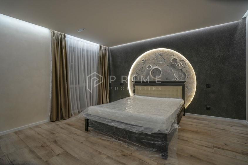 Penthouse cu 3 camere decomandat în Unirii