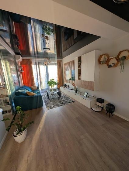 Apartament cu 3 camere semidecomandat, mobilat în Tomis Plus