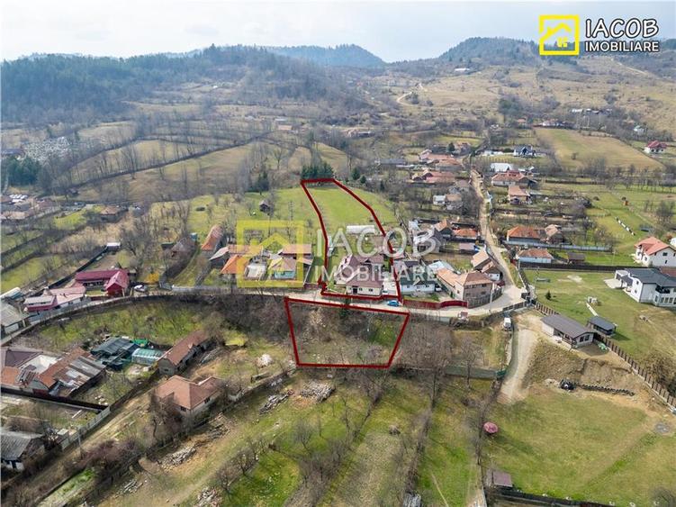 Casă individuală cu 4 camere cu Teren 3762 Mp în Periferie