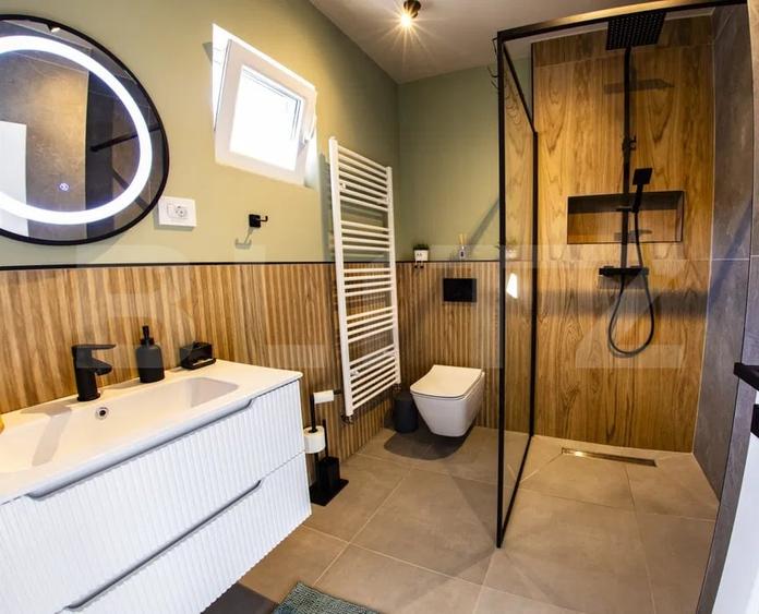 Casă individuală cu 3 camere cu Canalizare în Cetate