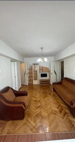 Apartament cu 2 camere semidecomandat în Cișmigiu