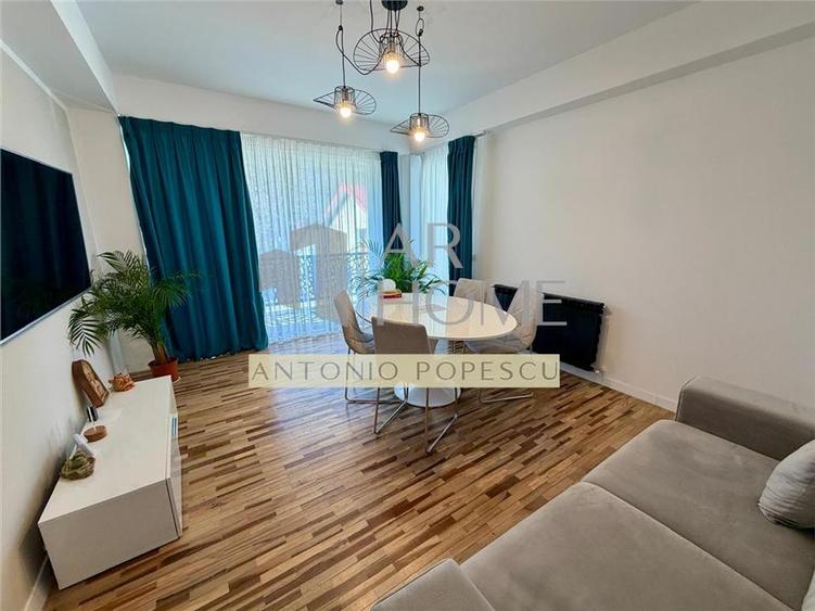 Apartament cu 3 camere decomandat, mobilat în P-ța Mihai Viteazu