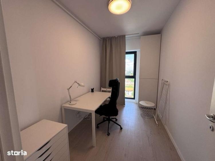 Apartament cu 4 camere semidecomandat, mobilat în Bucureștii Noi