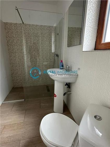 Duplex cu 4 camere cu Canalizare în Strejnicu