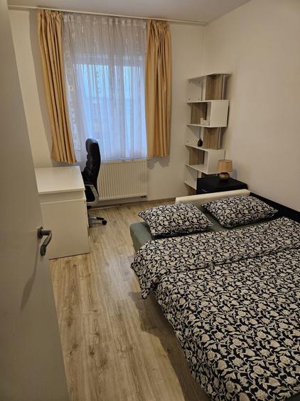 Apartament cu 3 camere nedecomandat în Central