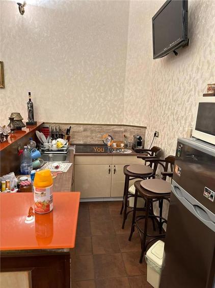 Apartament cu 3 camere decomandat în P-ța Unirii