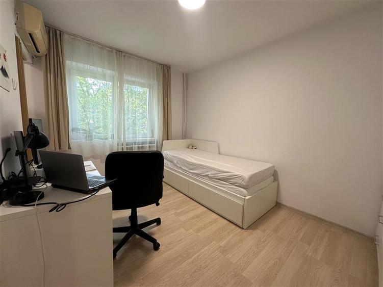 Garsonieră decomandată în Podu Roș