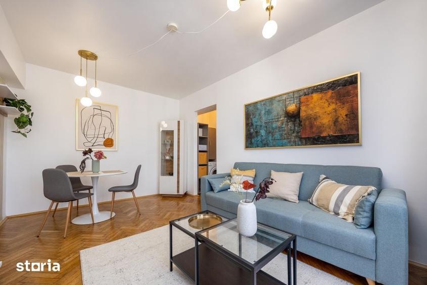 Apartament cu 3 camere în Romană